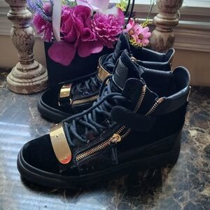 Giuseppe Zanotti COBY Luxury/Lifestyle Fashion Shoes Size 42.5 EU